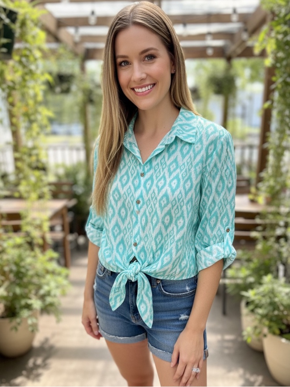 NWT Chicos Blouse with Metallic Threading Size Medium